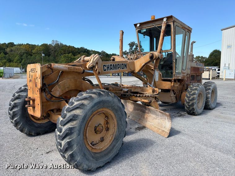 image for item FC3425 1979 Champion 720A motor grader