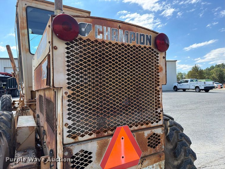 image for item FC3425 1979 Champion 720A motor grader
