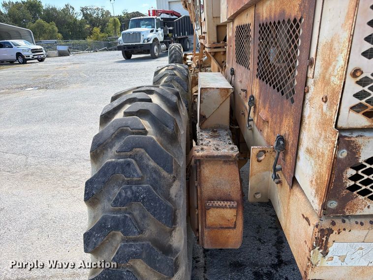 image for item FC3425 1979 Champion 720A motor grader