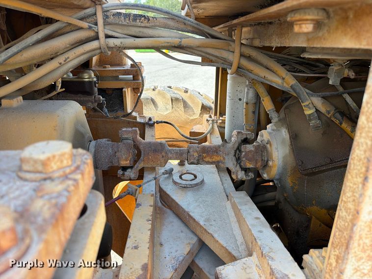 image for item FC3425 1979 Champion 720A motor grader