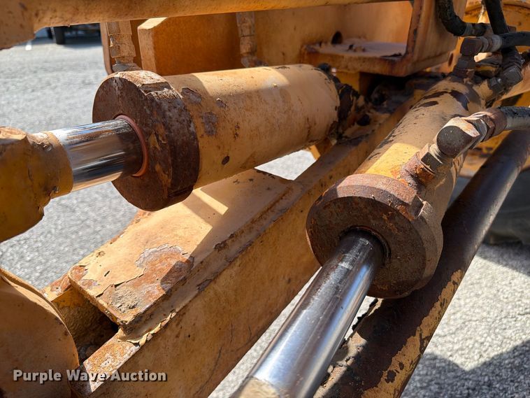 image for item FC3425 1979 Champion 720A motor grader