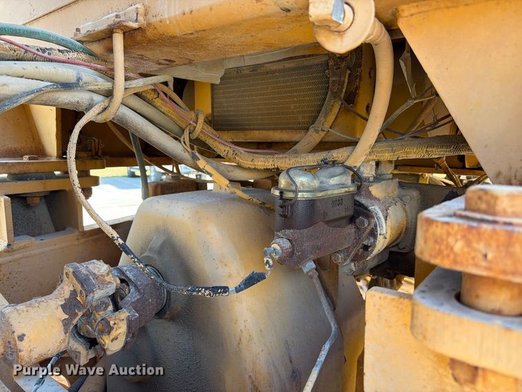 image for item FC3425 1979 Champion 720A motor grader