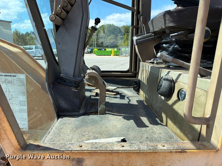 image for item FC3425 1979 Champion 720A motor grader