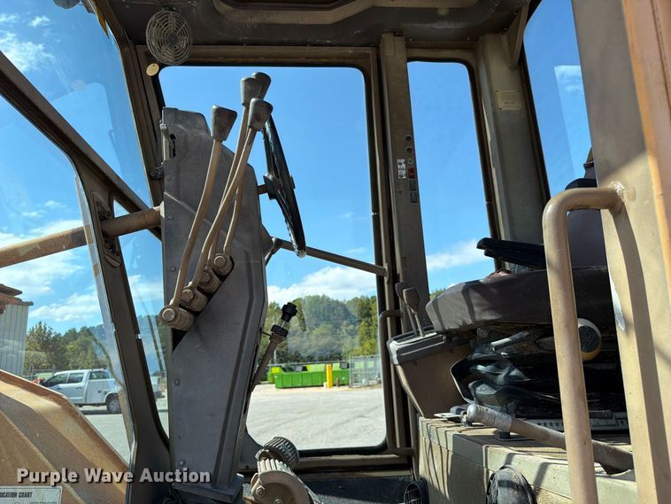 image for item FC3425 1979 Champion 720A motor grader