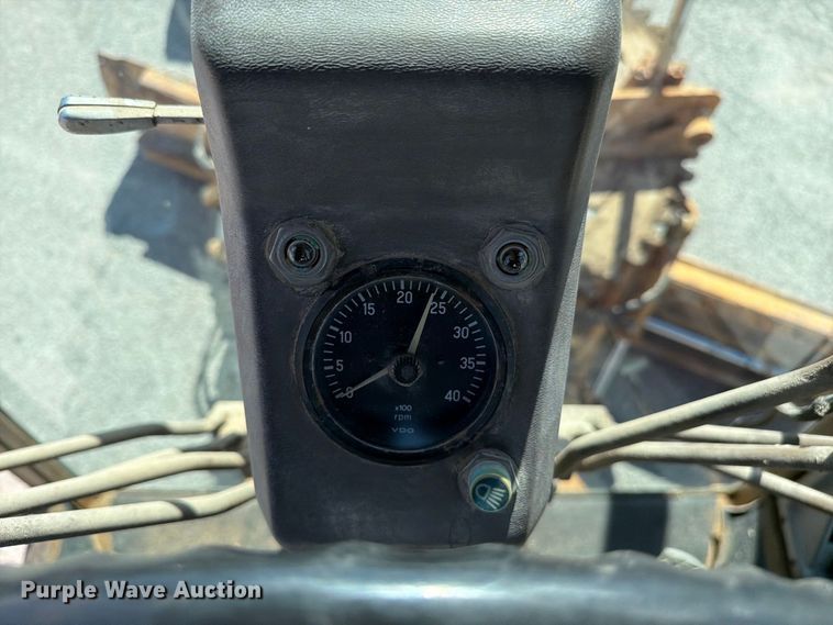 image for item FC3425 1979 Champion 720A motor grader