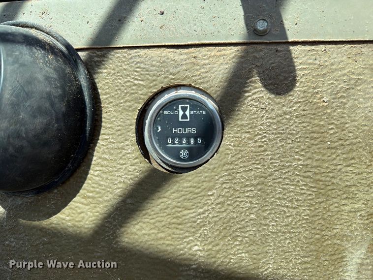 image for item FC3425 1979 Champion 720A motor grader