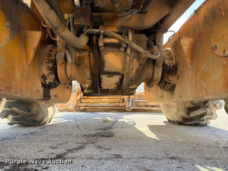 image for item FC3425 1979 Champion 720A motor grader