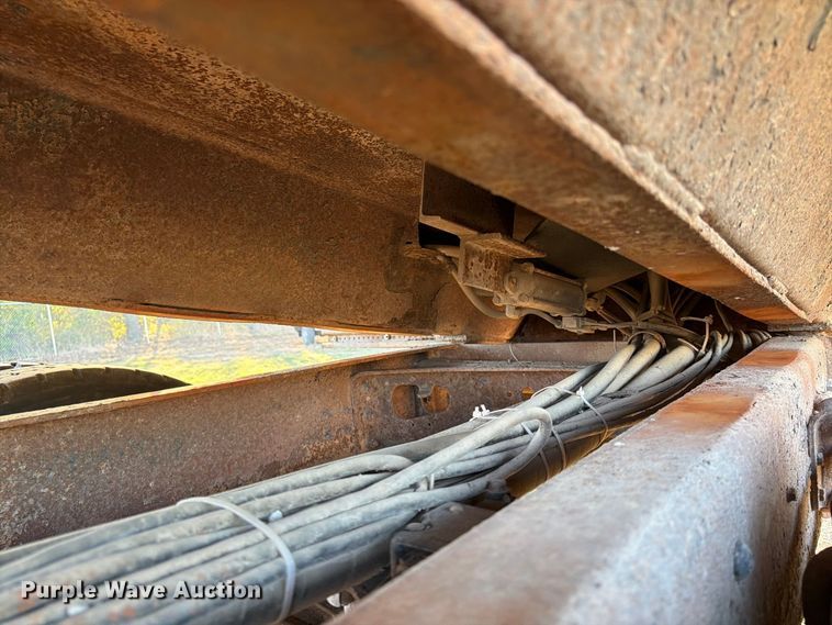 image for item FG0796 2000 International 4900 dump truck