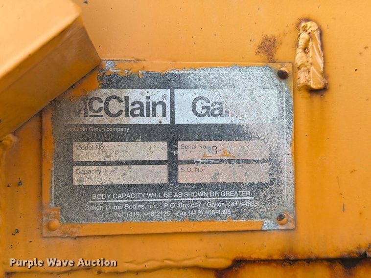 image for item FG0796 2000 International 4900 dump truck