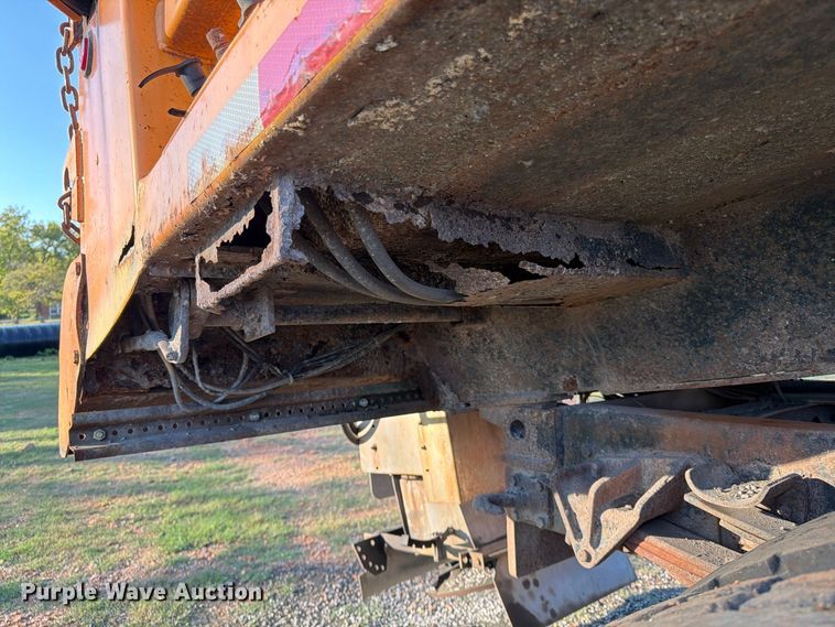 image for item FG0796 2000 International 4900 dump truck