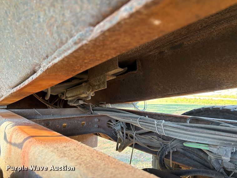 image for item FG0796 2000 International 4900 dump truck