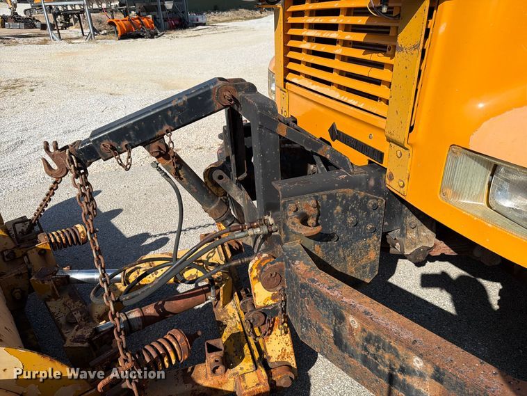 image for item FG0796 2000 International 4900 dump truck