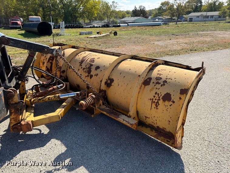 image for item FG0796 2000 International 4900 dump truck