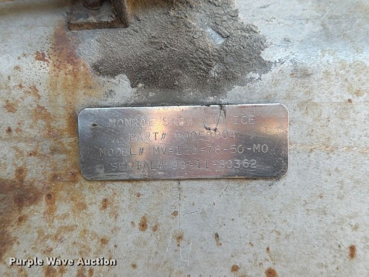 image for item FG0796 2000 International 4900 dump truck