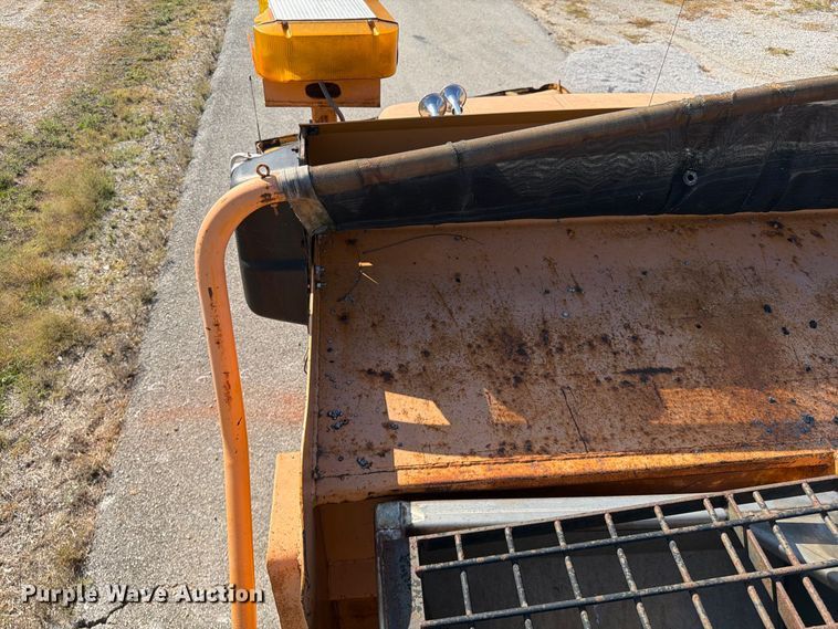 image for item FG0796 2000 International 4900 dump truck