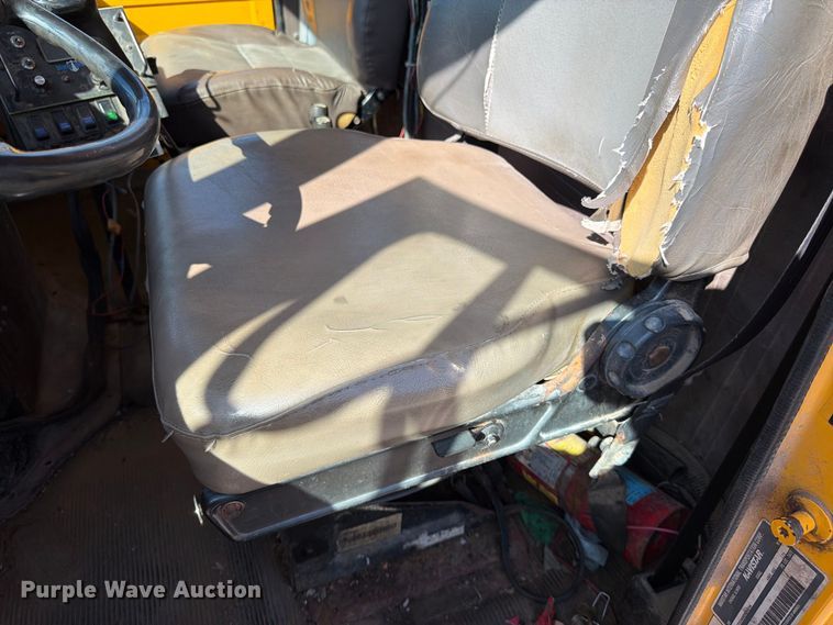 image for item FG0796 2000 International 4900 dump truck