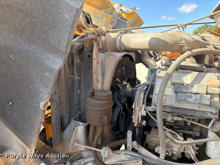 image for item FG0796 2000 International 4900 dump truck