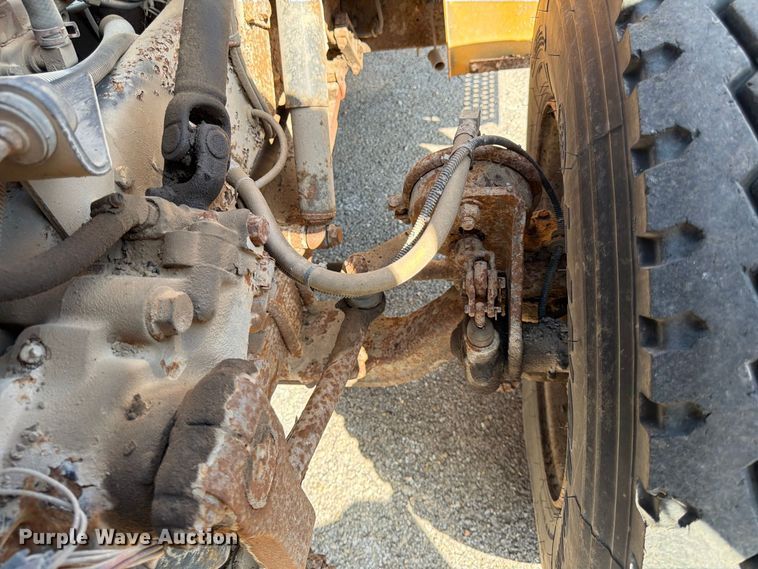 image for item FG0796 2000 International 4900 dump truck
