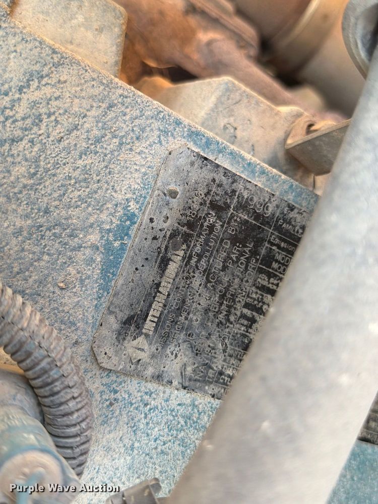 image for item FG0796 2000 International 4900 dump truck