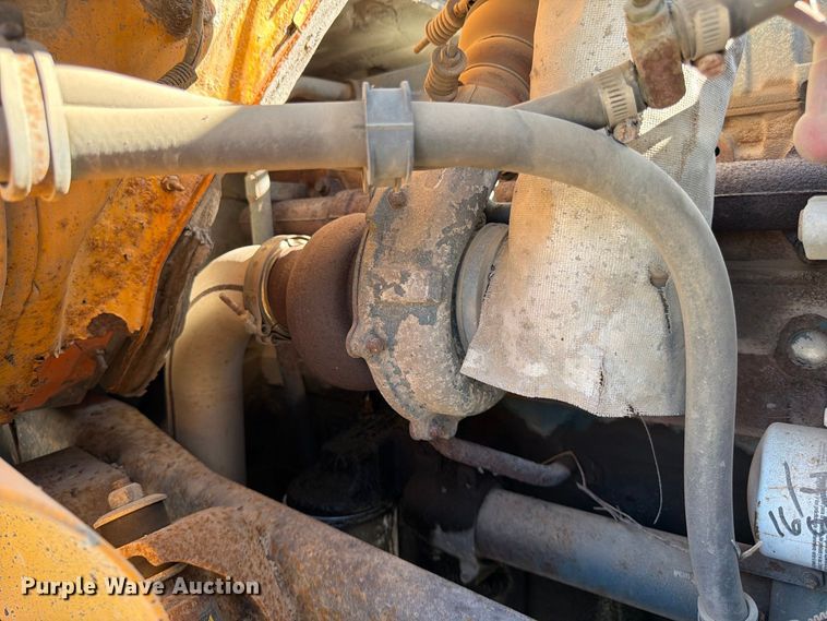 image for item FG0796 2000 International 4900 dump truck