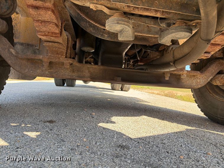 image for item FG0796 2000 International 4900 dump truck