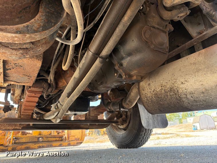 image for item FG0796 2000 International 4900 dump truck