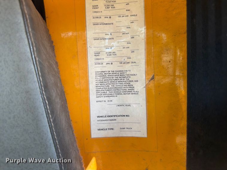 image for item FG0796 2000 International 4900 dump truck