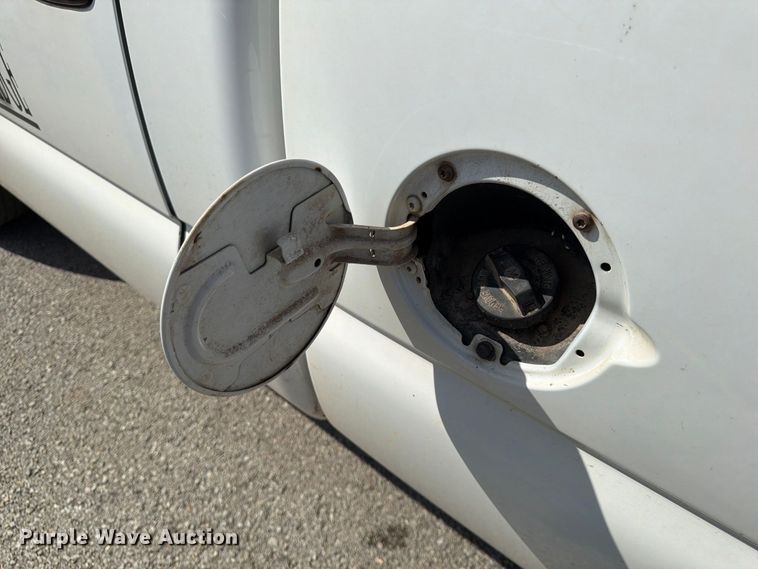 image for item FG0797 2003 GMC Sierra 1500 pickup truck