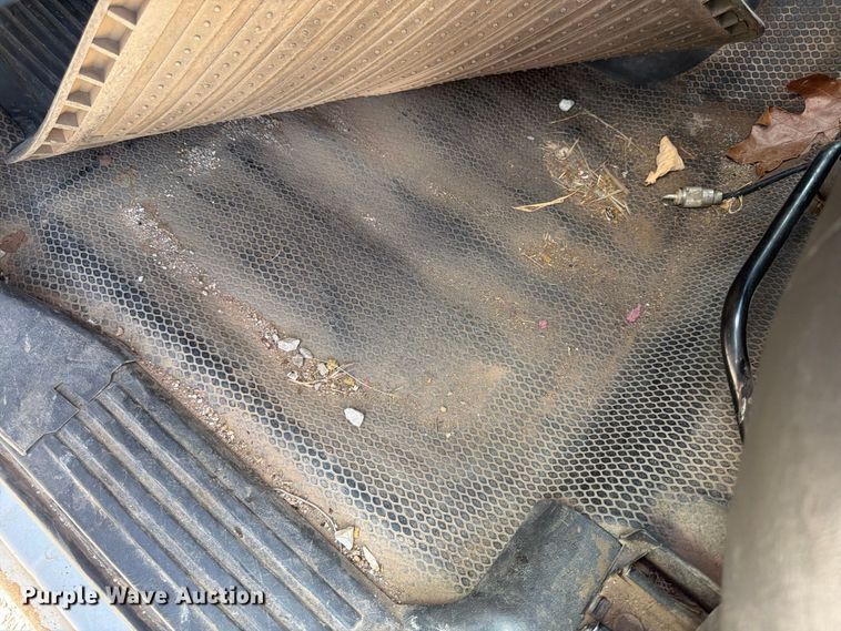 image for item FG0797 2003 GMC Sierra 1500 pickup truck