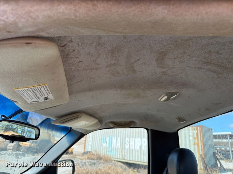 image for item FG0797 2003 GMC Sierra 1500 pickup truck