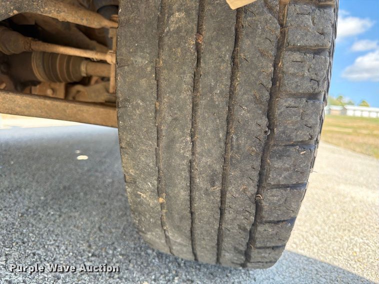 image for item FG0797 2003 GMC Sierra 1500 pickup truck
