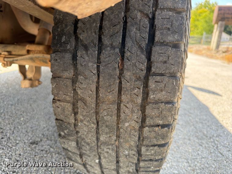 image for item FG0797 2003 GMC Sierra 1500 pickup truck