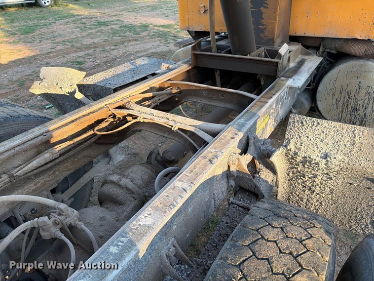 image for item FG0798 1989 International 9300 dump truck