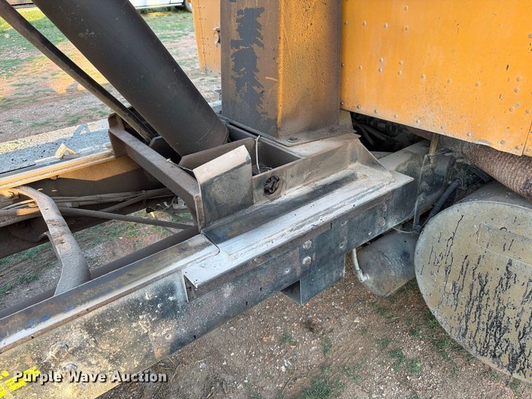 image for item FG0798 1989 International 9300 dump truck