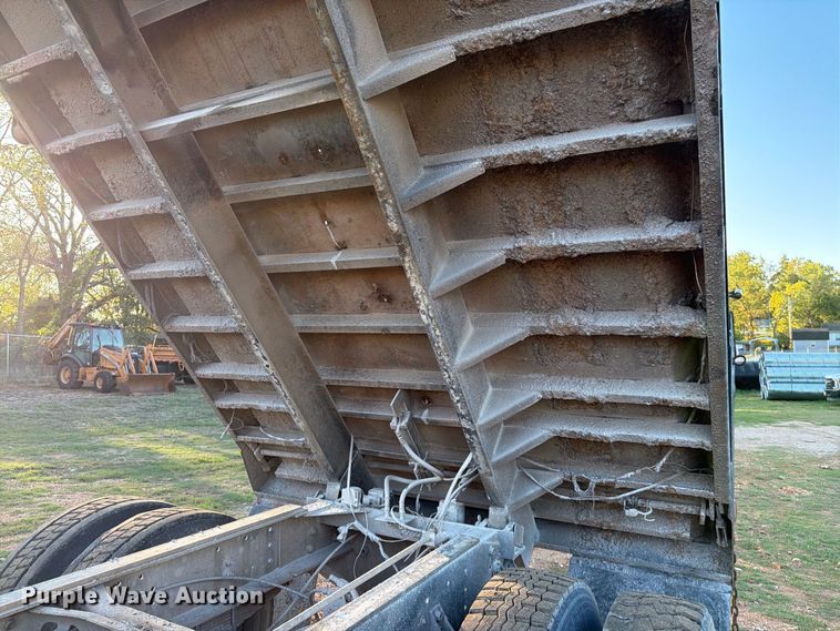 image for item FG0798 1989 International 9300 dump truck