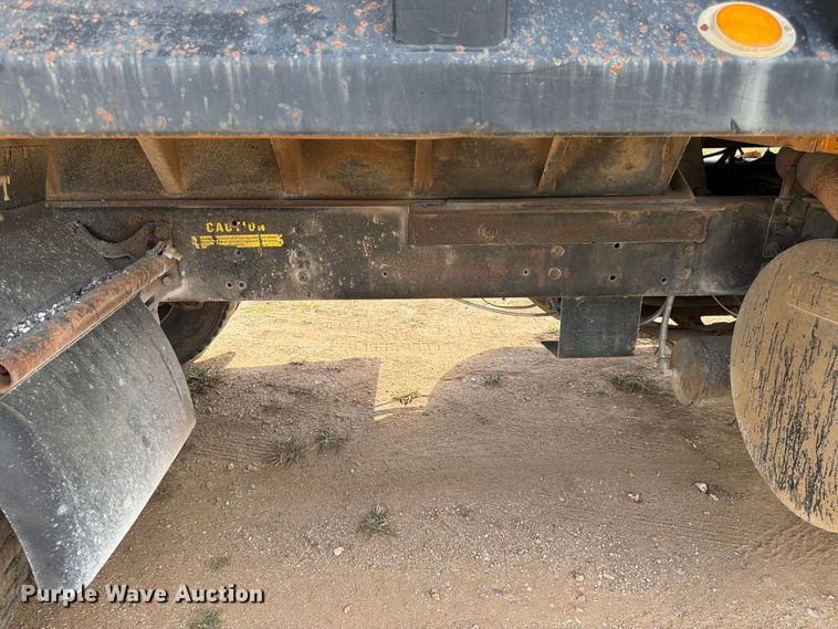 image for item FG0798 1989 International 9300 dump truck