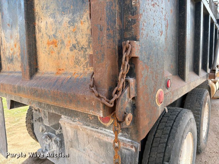 image for item FG0798 1989 International 9300 dump truck