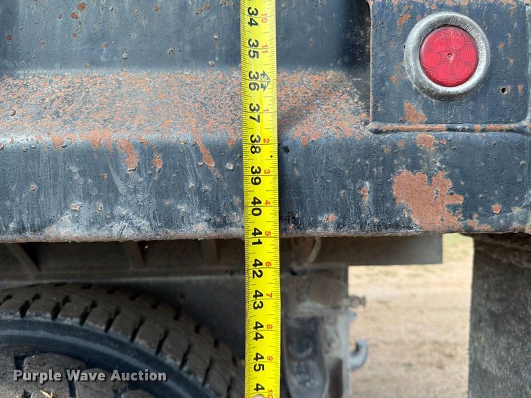 image for item FG0798 1989 International 9300 dump truck