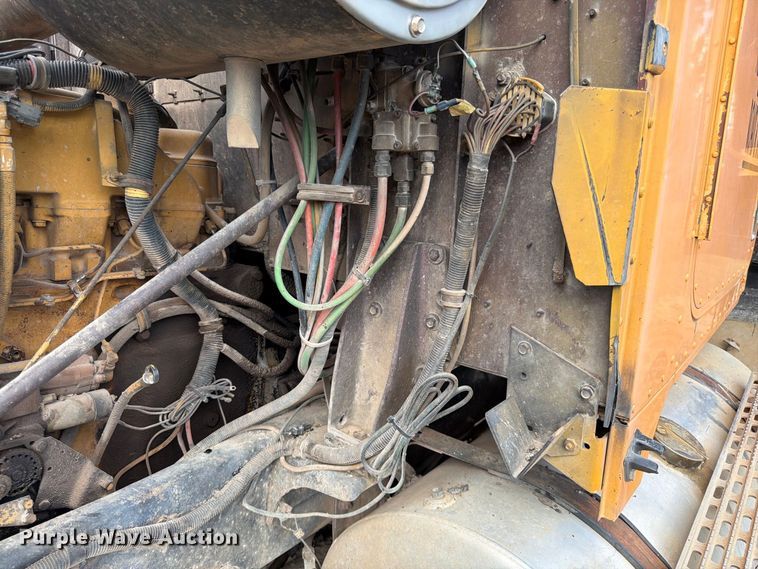 image for item FG0798 1989 International 9300 dump truck