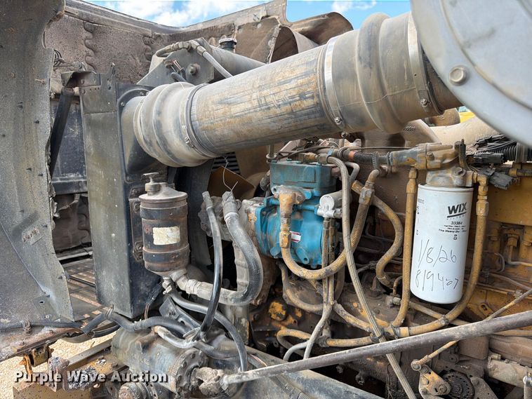 image for item FG0798 1989 International 9300 dump truck