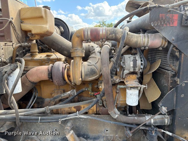 image for item FG0798 1989 International 9300 dump truck