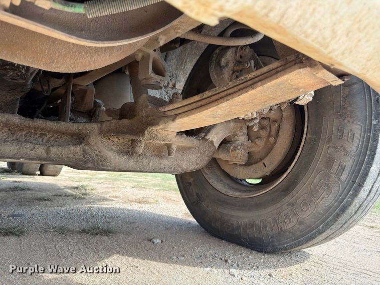 image for item FG0798 1989 International 9300 dump truck