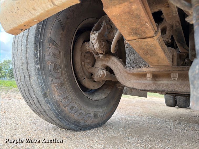 image for item FG0798 1989 International 9300 dump truck