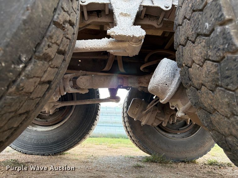 image for item FG0798 1989 International 9300 dump truck