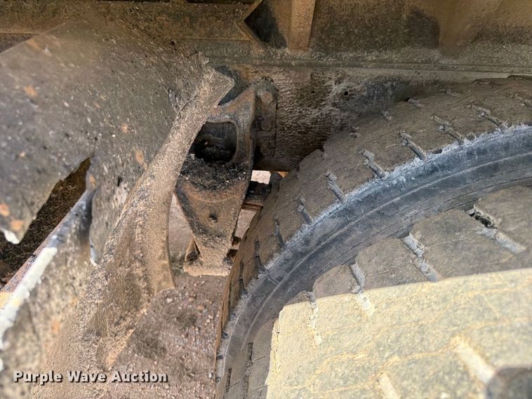 image for item FG0798 1989 International 9300 dump truck