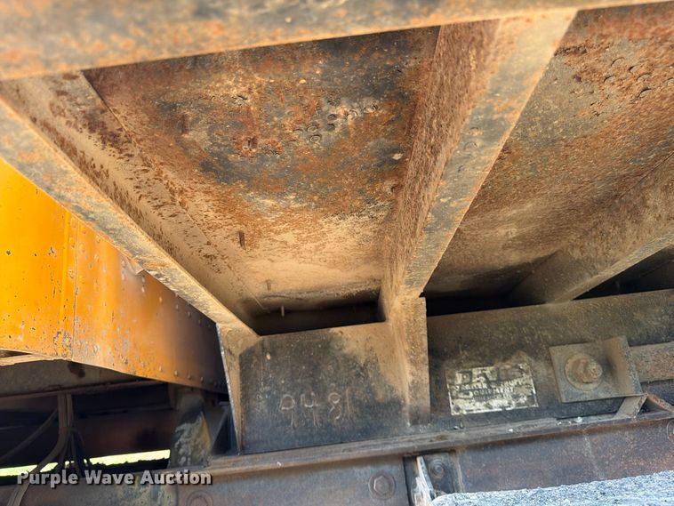 image for item FG0798 1989 International 9300 dump truck
