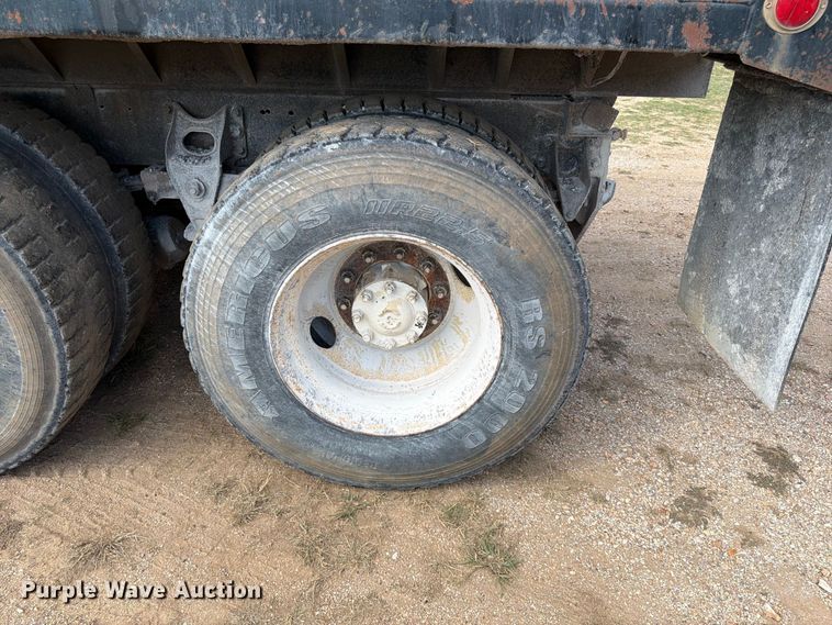 image for item FG0798 1989 International 9300 dump truck
