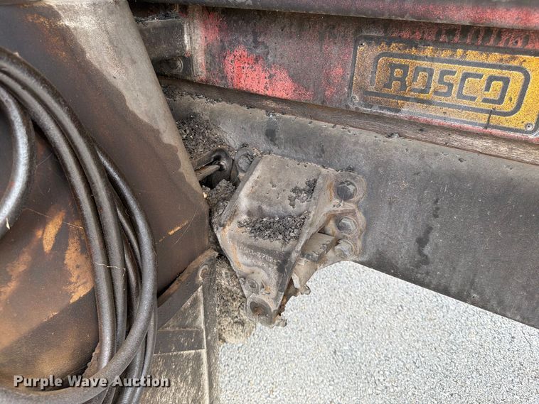 image for item FG0799 1996 Ford F800 oil distributor truck