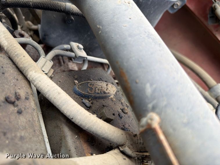image for item FG0799 1996 Ford F800 oil distributor truck