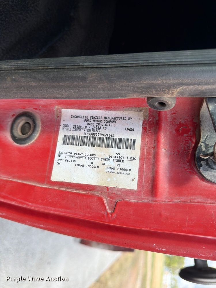 image for item FG0799 1996 Ford F800 oil distributor truck
